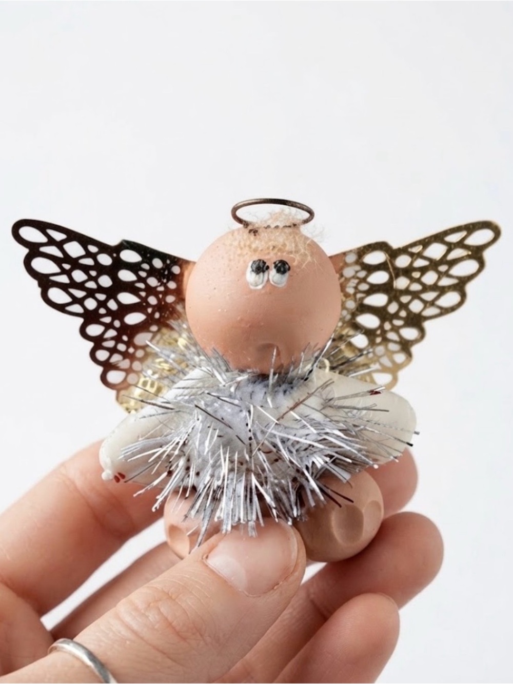 Angel knickknack/ornament